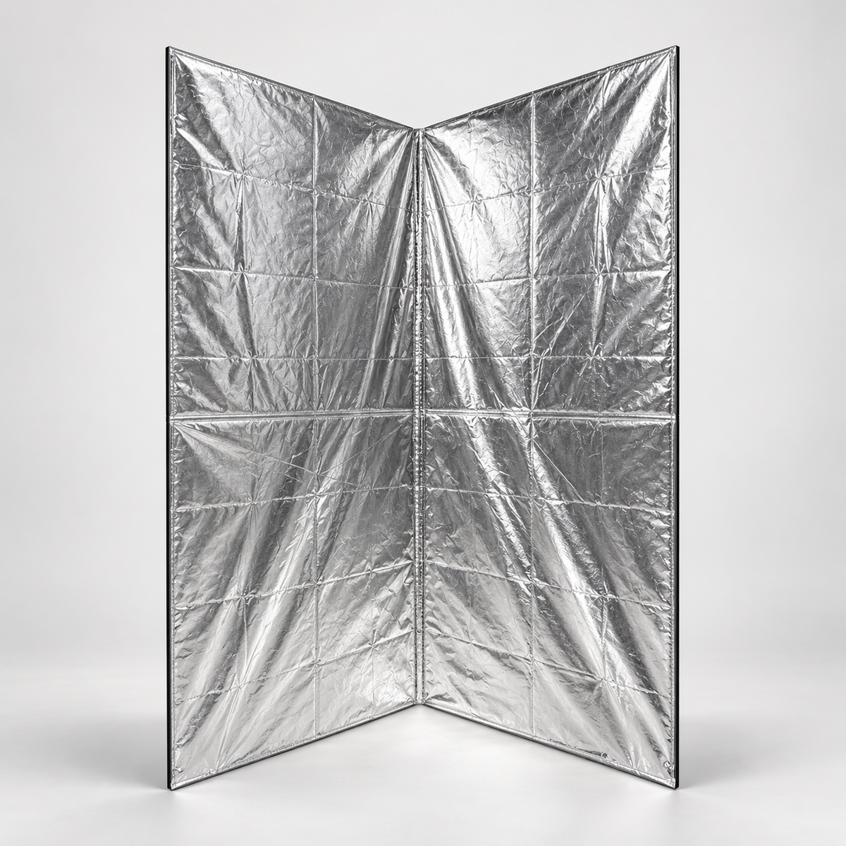 V-Flat 2.0 fitted with the silver reflector skin for bright neutral light
