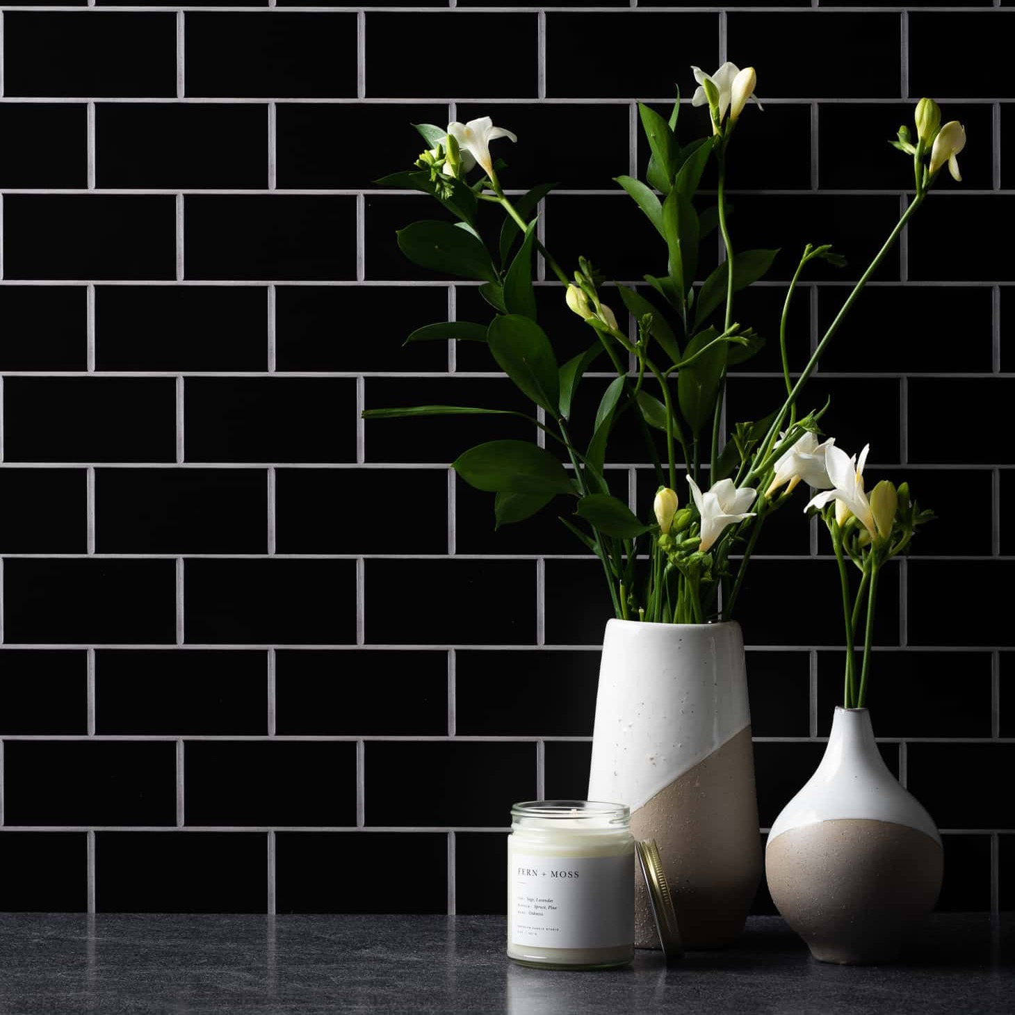White Subway Tile/Ebony Subway Tile