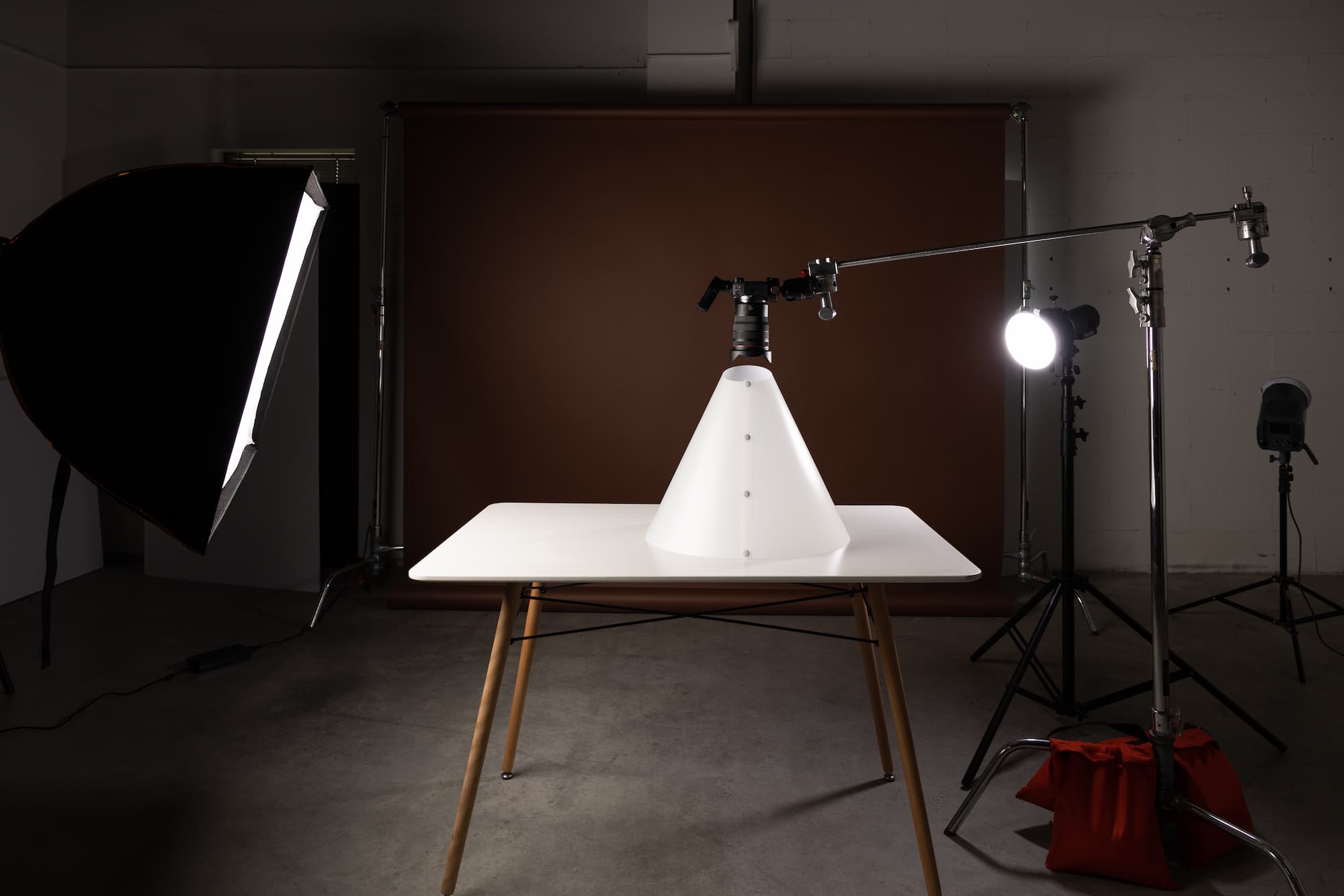 The Light Cone x Karl Taylor | 360 Diffusion for Product Photography