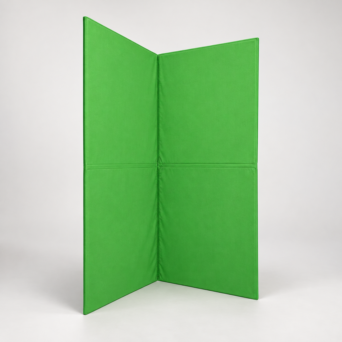V-Flat 2.0 fitted with the green screen skin for chroma key video backgrounds